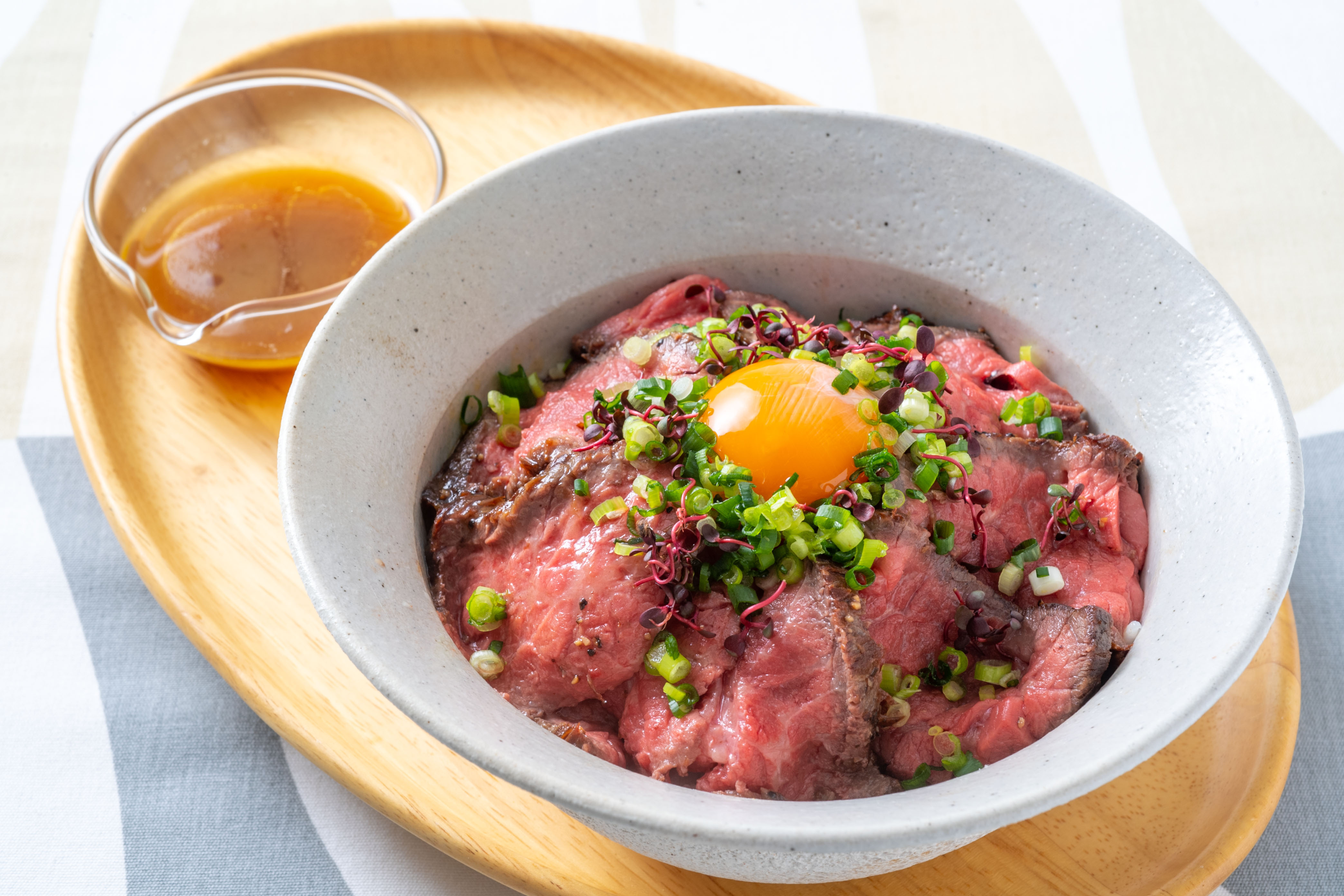 薩摩和牛のローストビーフ【和風丼】