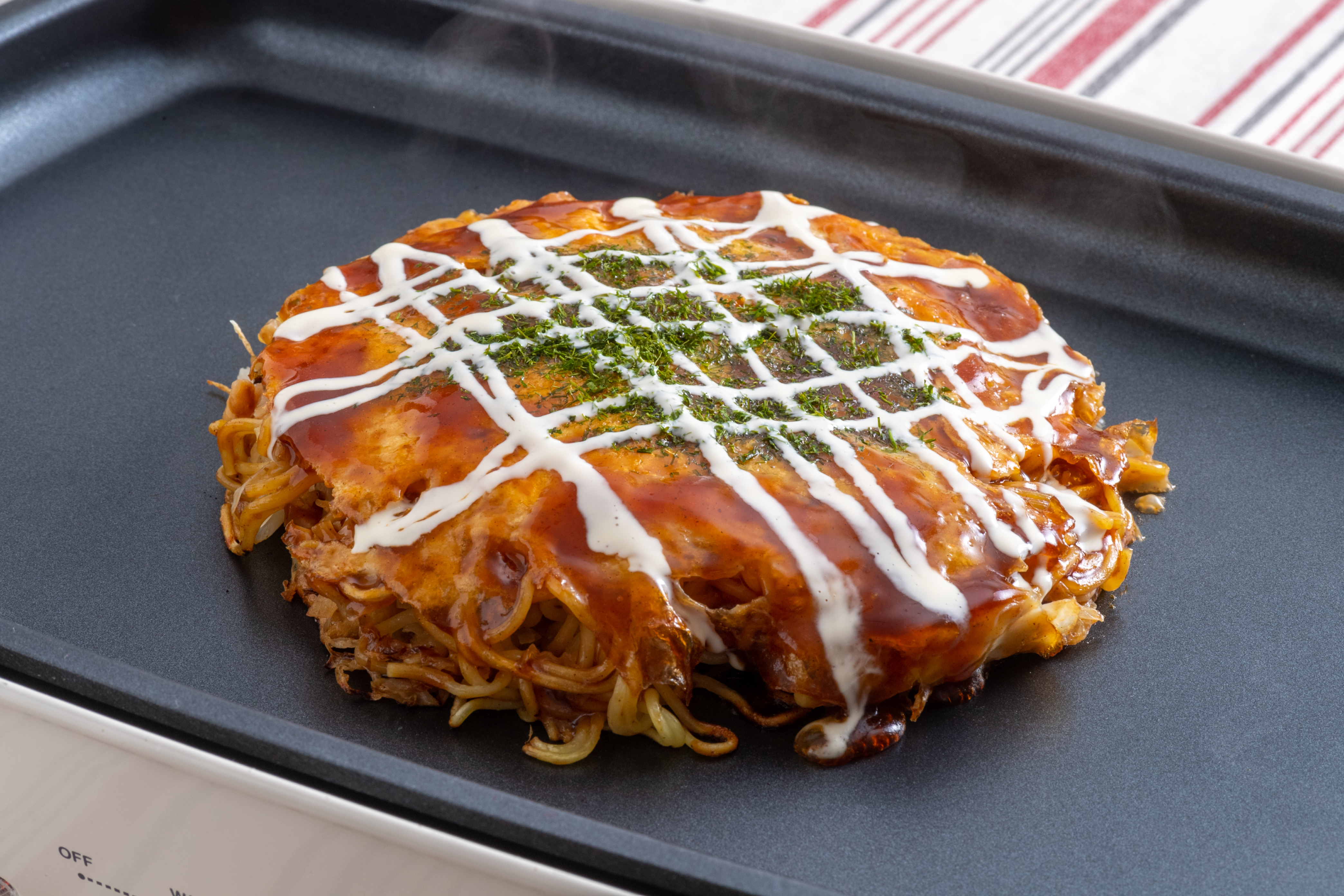 Bimi Smile 国産豚肉使用手焼きお好み焼きそば(冷凍食品)