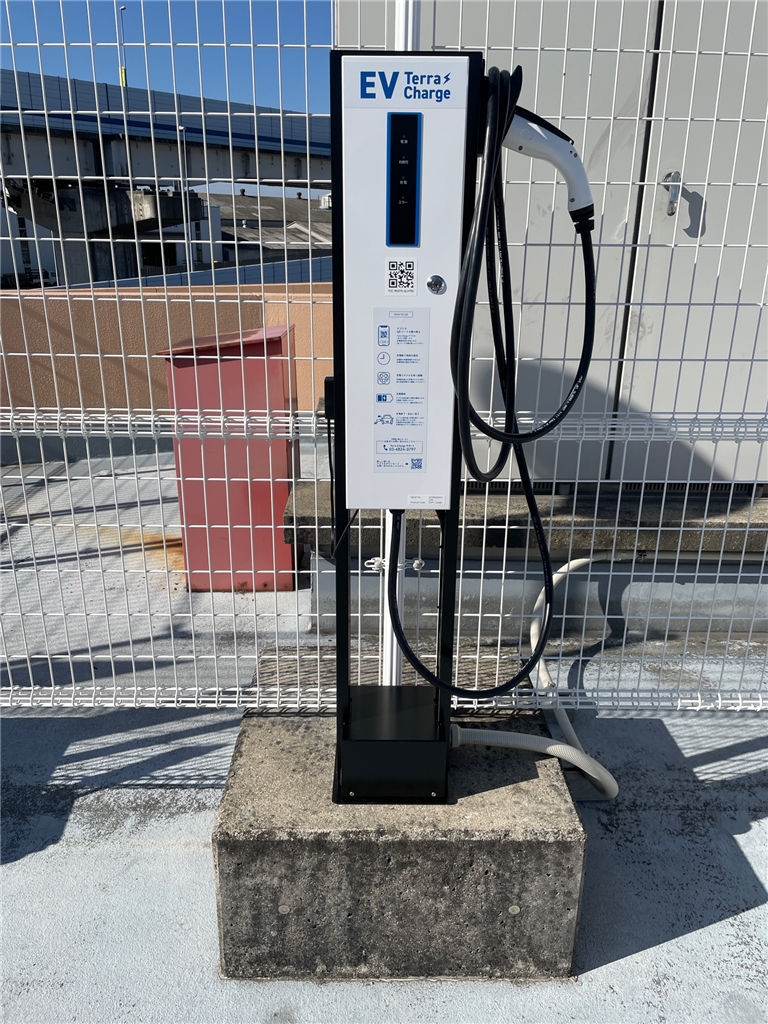 フレスタ北吉津店、宇品店電気自動車充電スタンドを設置しました