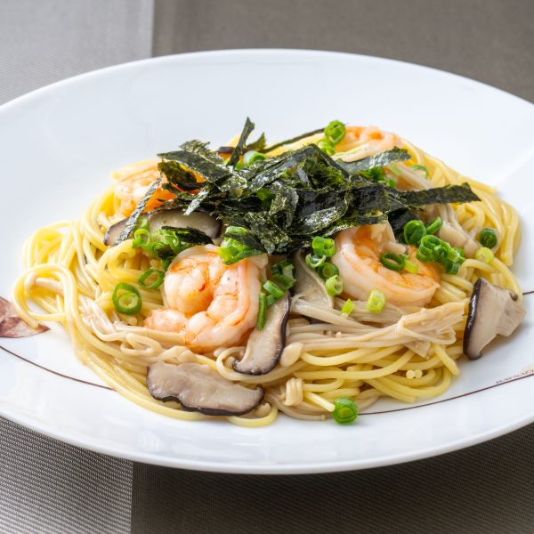 旨味たっぷり　昆布茶で作るエビ和風パスタ