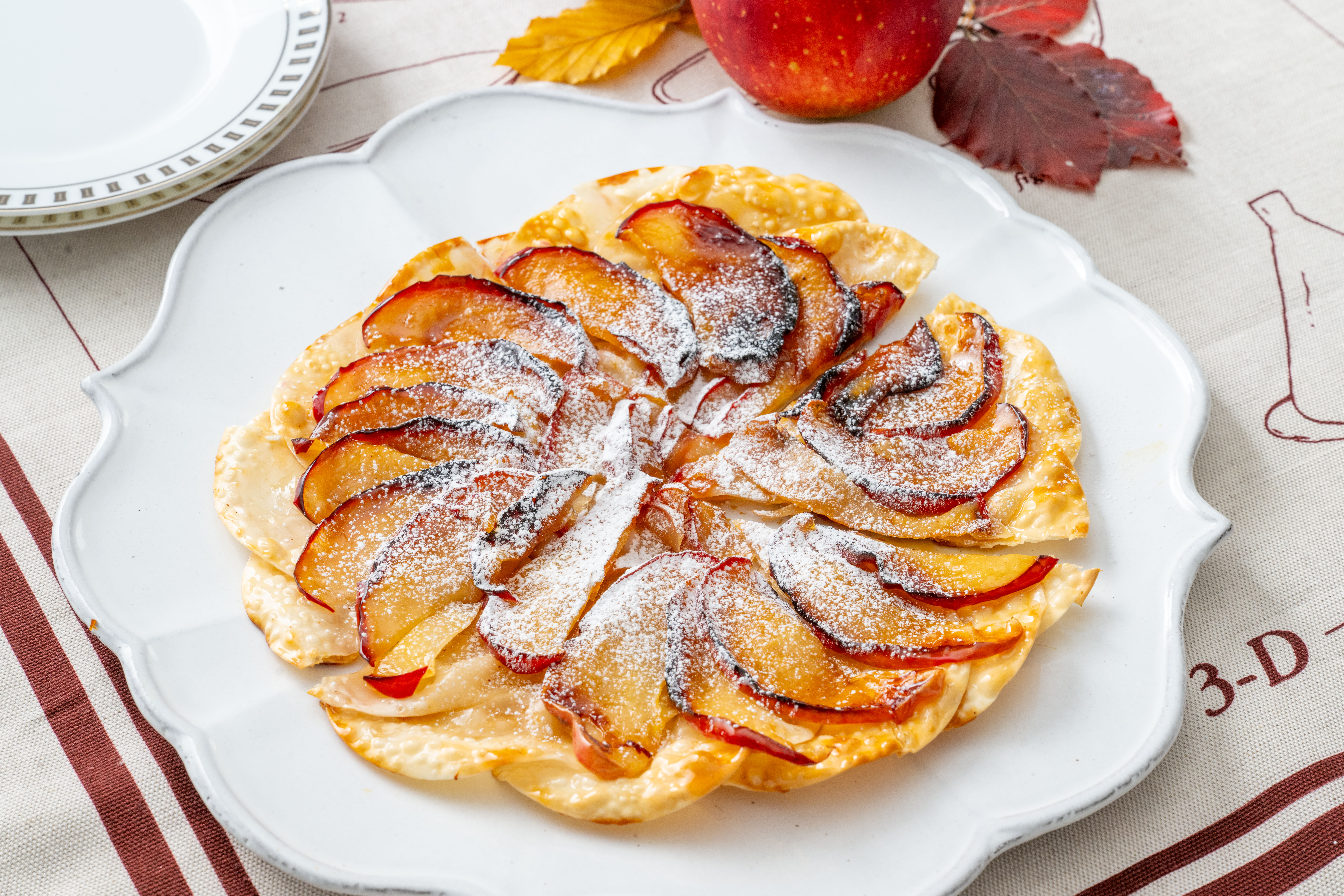 餃子の皮で⁉ワンパンアップルパイ🍎